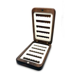 Medinė dėžutė musėms