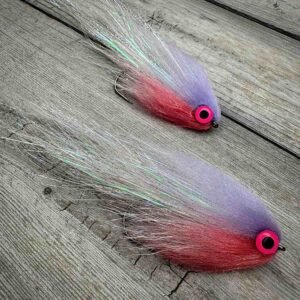 Lydekine violetine-raudona